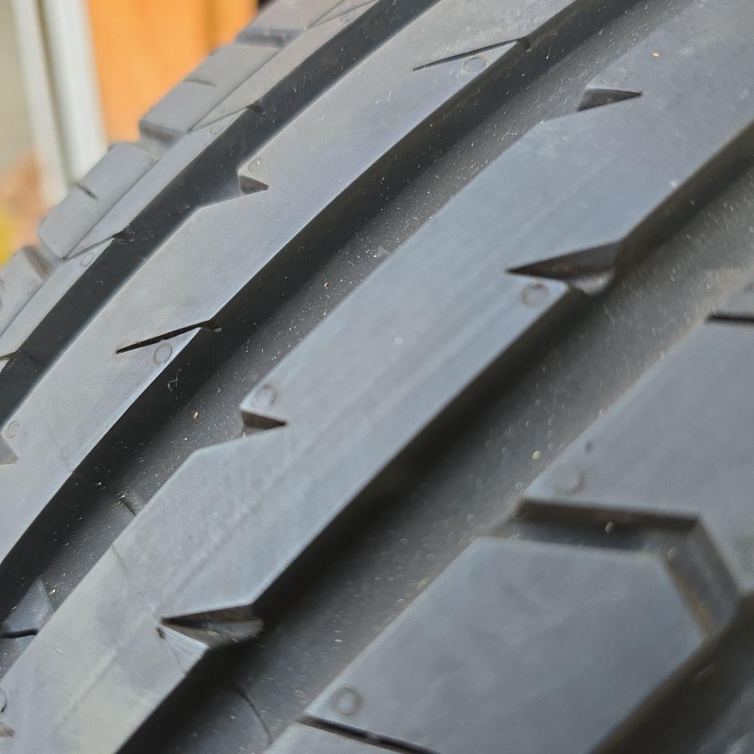 momo 16インチ　ノーマルタイヤ　185/50R16