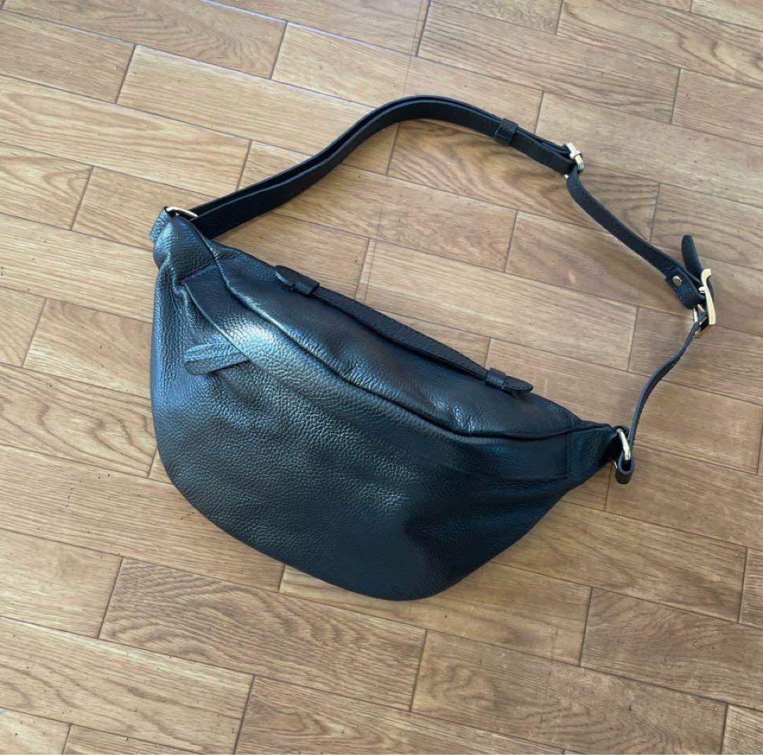 ☆AULENTTI ボディバッグ☆