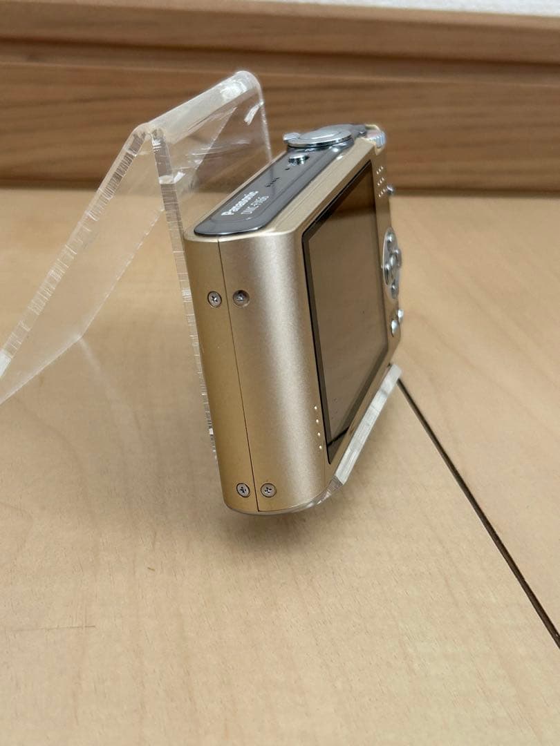 Panasonic LUMIX DMC-FX66 ゴールド