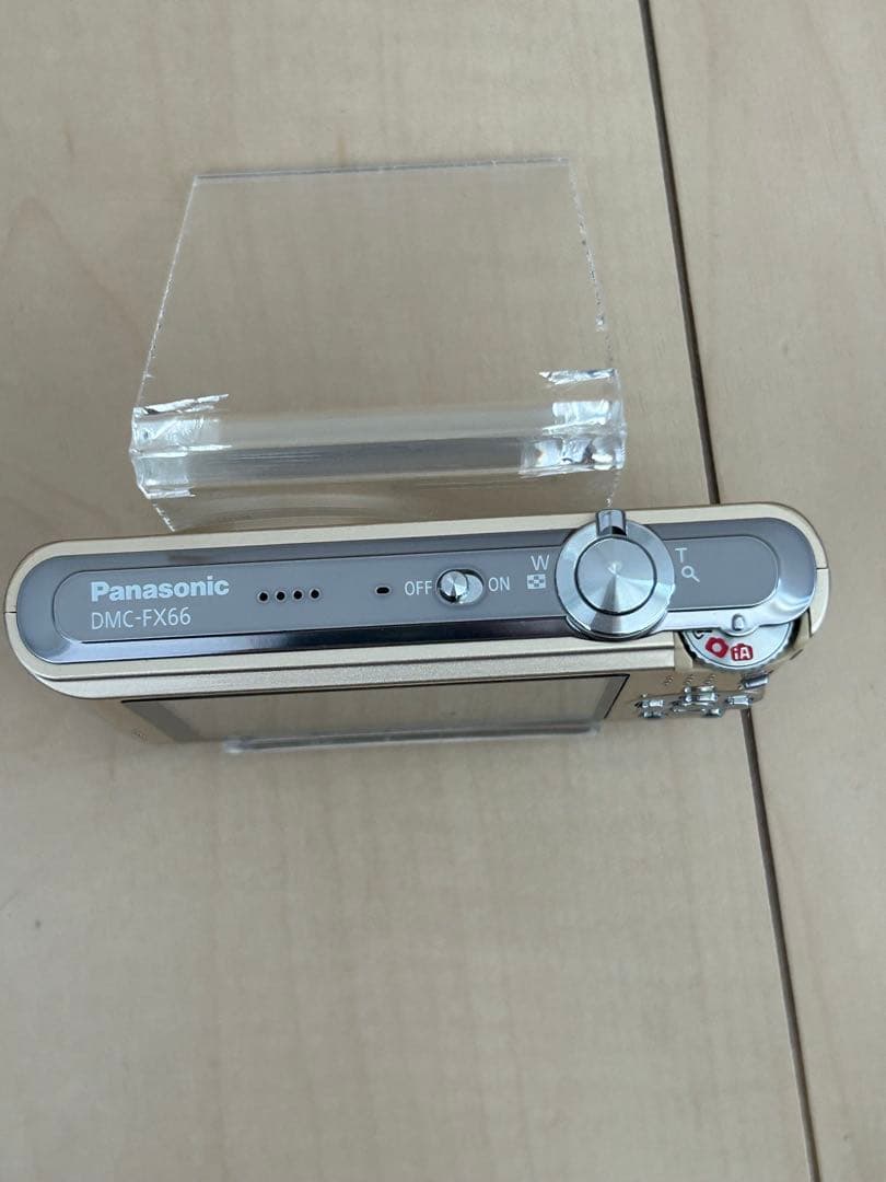 Panasonic LUMIX DMC-FX66 ゴールド