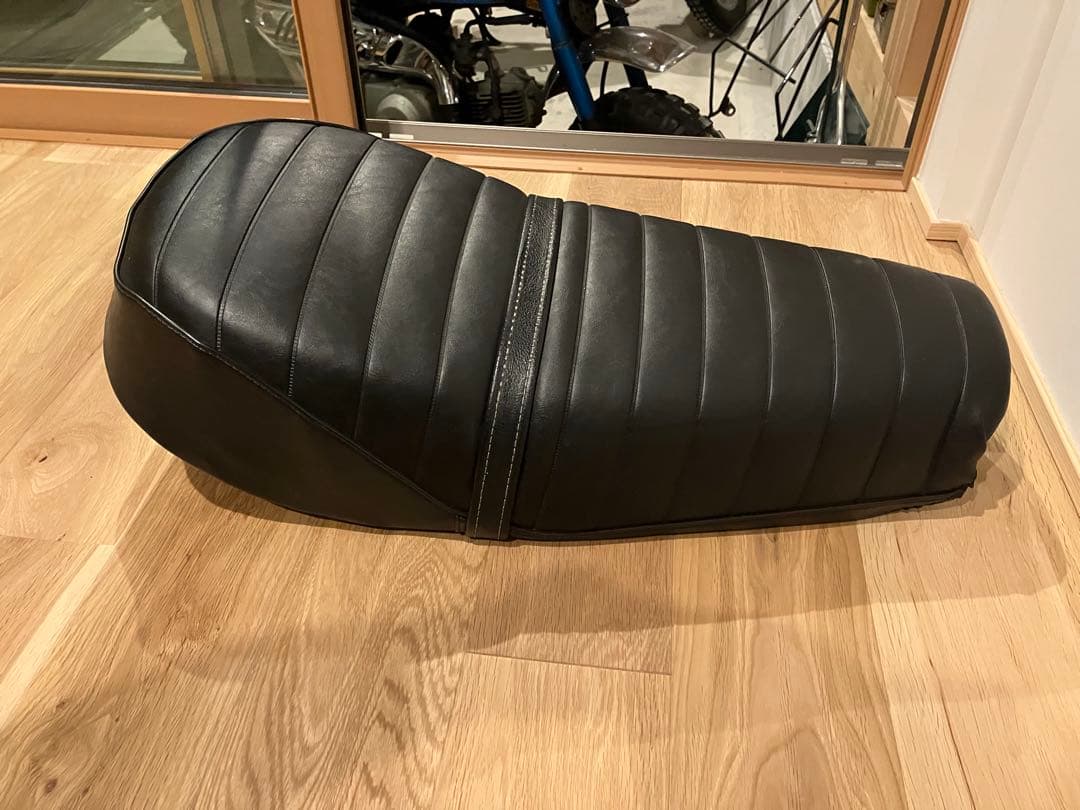 DT125 シート