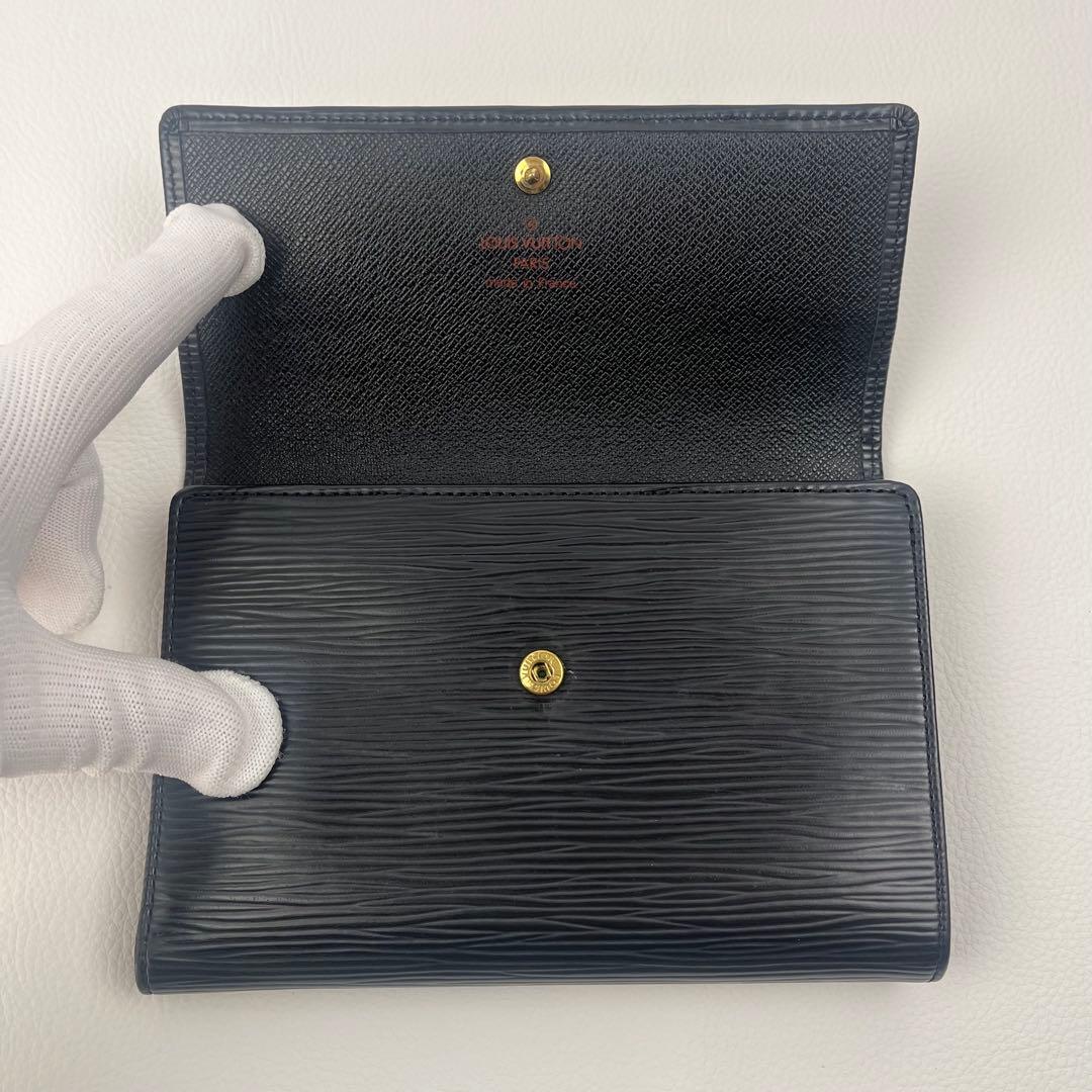 美品✨ LOUIS VUITTON ルイヴィトン 折り財布 エピ ブラック 黒
