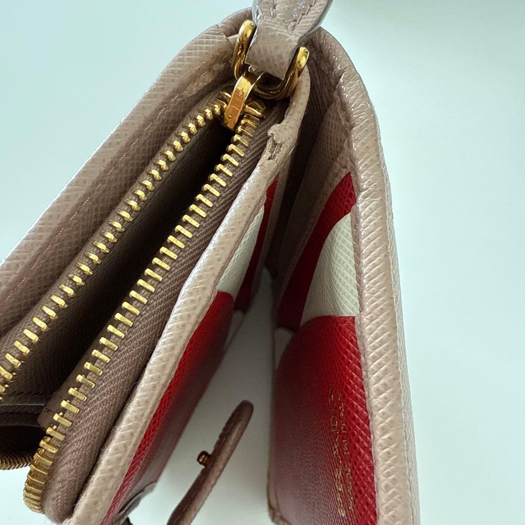 PRADA サフィアーノ二つ折り財布　人気のバイカラー　ベージュ