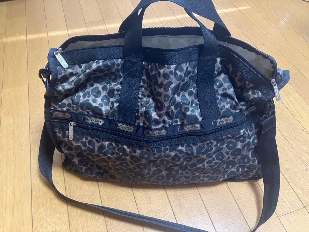 美品　大容量　LeSportsac ヒョウ柄♡ボストンバッグ　旅行バッグ