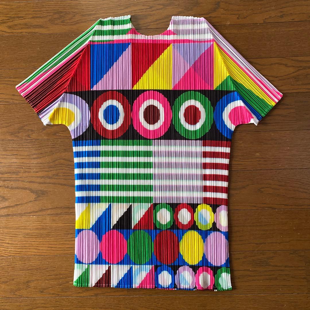 PLEATS PLEASE カラフル半袖Tシャツ