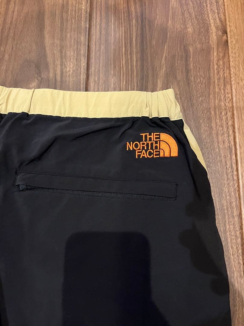 BEAMS別注 north TNF Expedition Light Pant