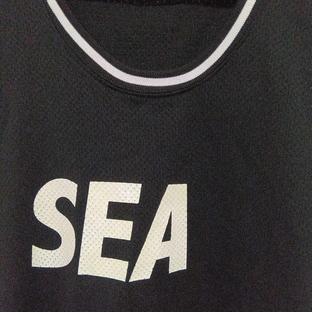 SEAロゴ入り黒タンクトップ