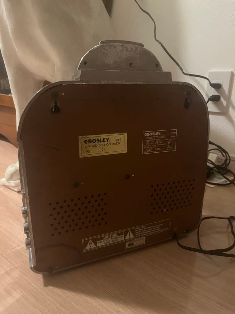 ジュークボックス型ラジオ