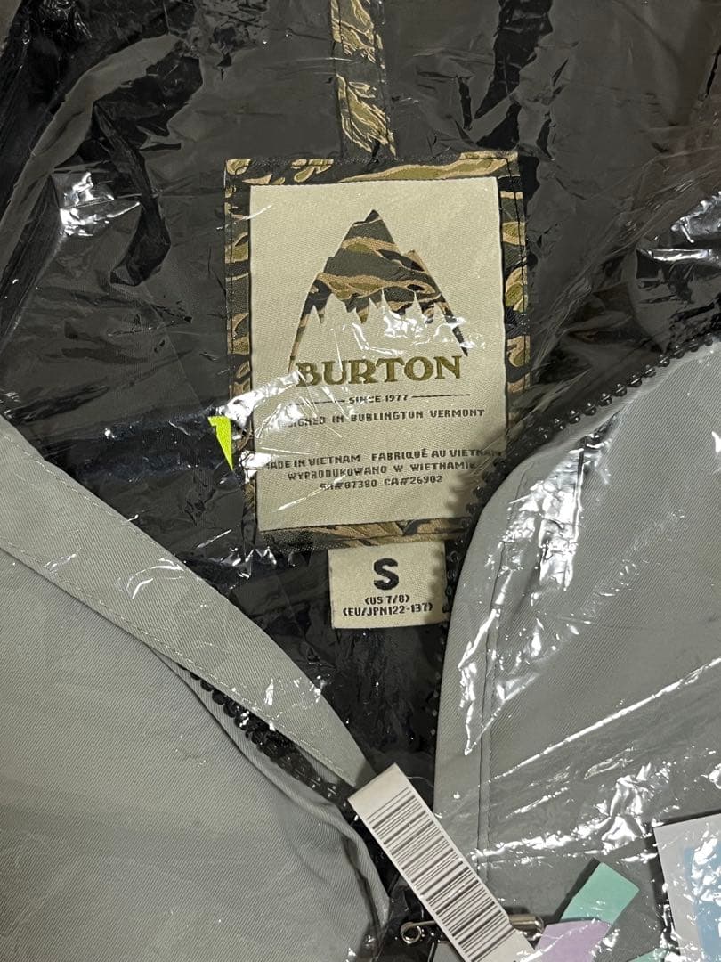 BURTON 子供用スノーボードウェアセット S
