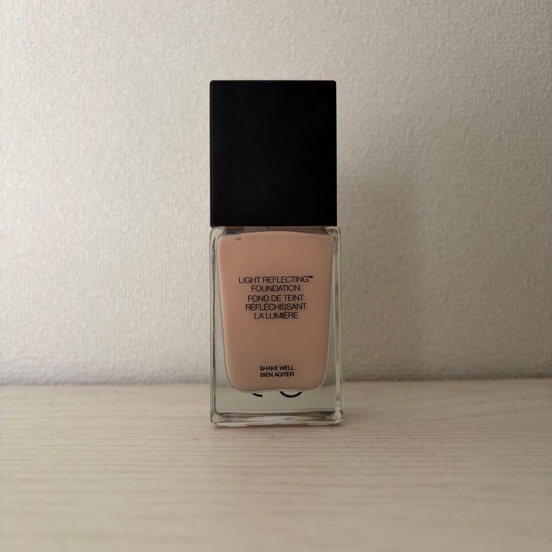 NARS ライトリフレクティング　ファンデーション　02164 OSLO
