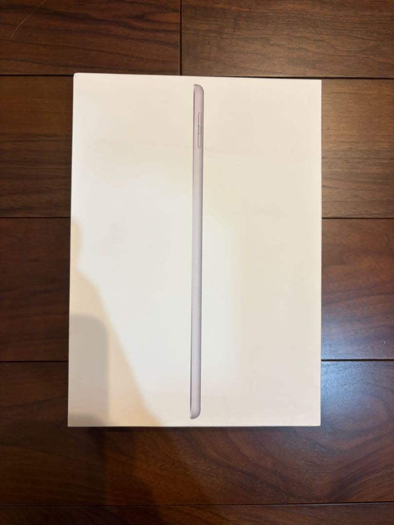 iPad 第6世代 32GB Wi-Fiモデル シルバー