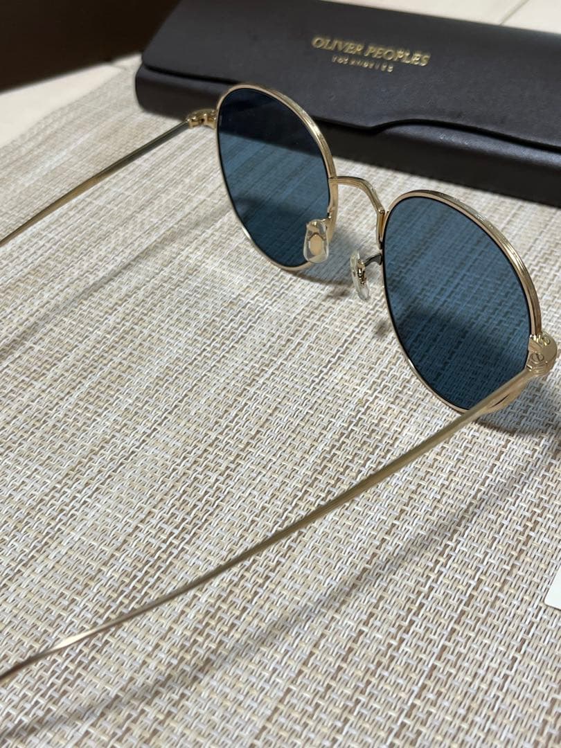 小物 OLIVER PEOPLES OV1306ST