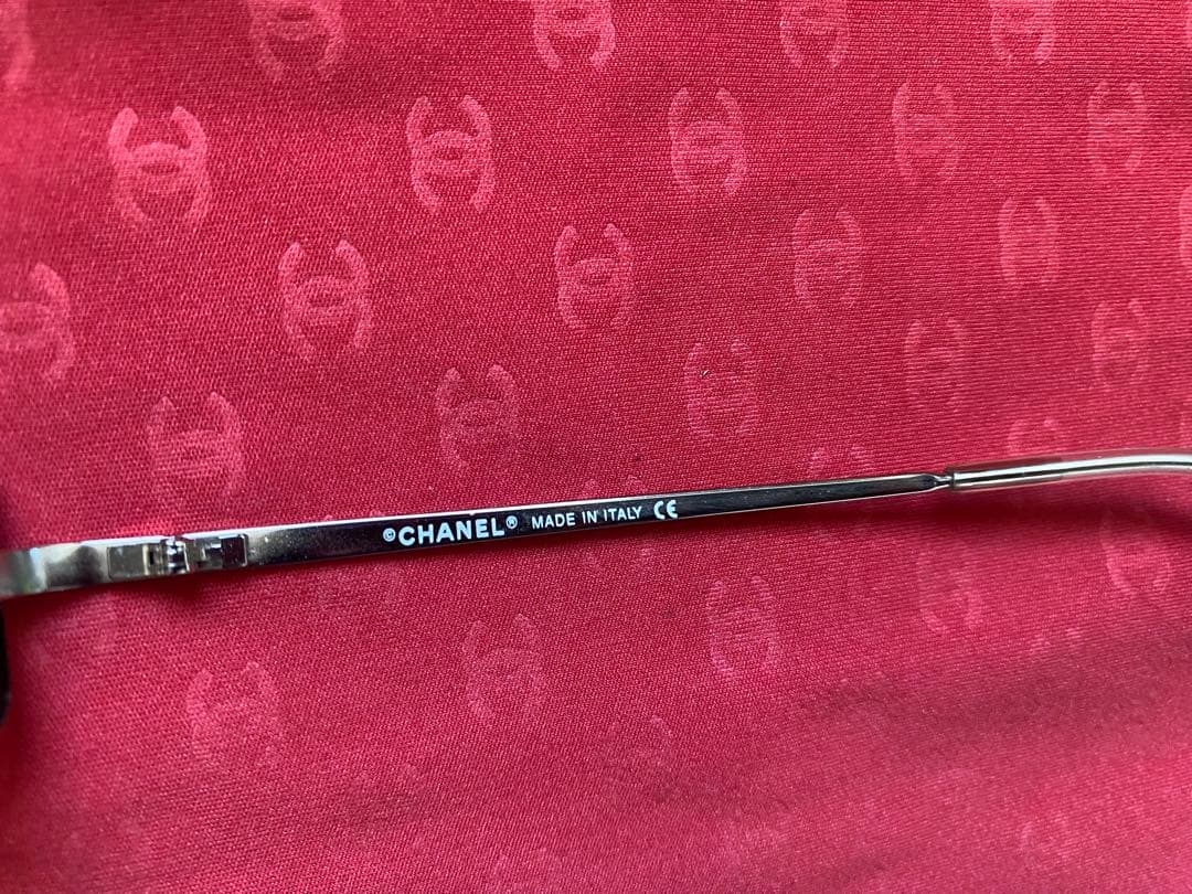 CHANEL ミラーシルバー サングラス ケース付き