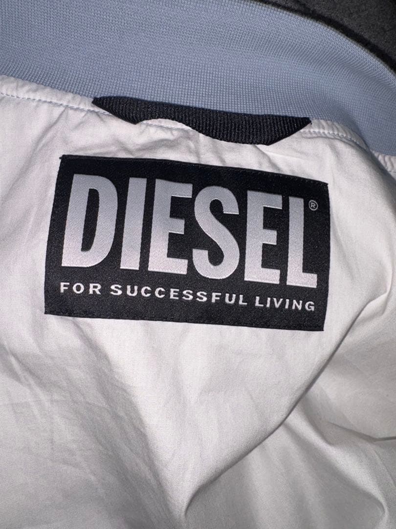 DIESEL ライトブルー デニムプリントMA-1ジャケット