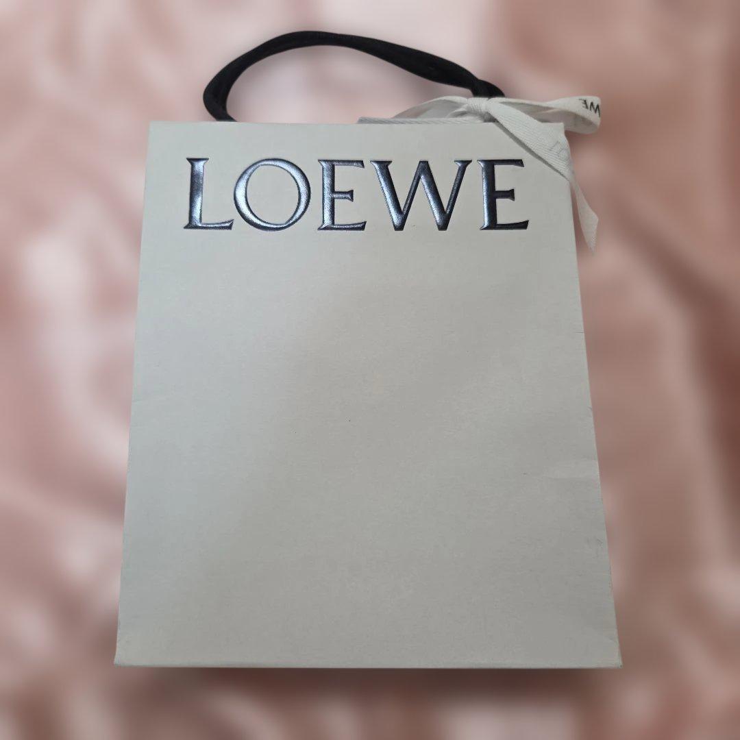 LOEWE ワインレッド 二つ折り財布