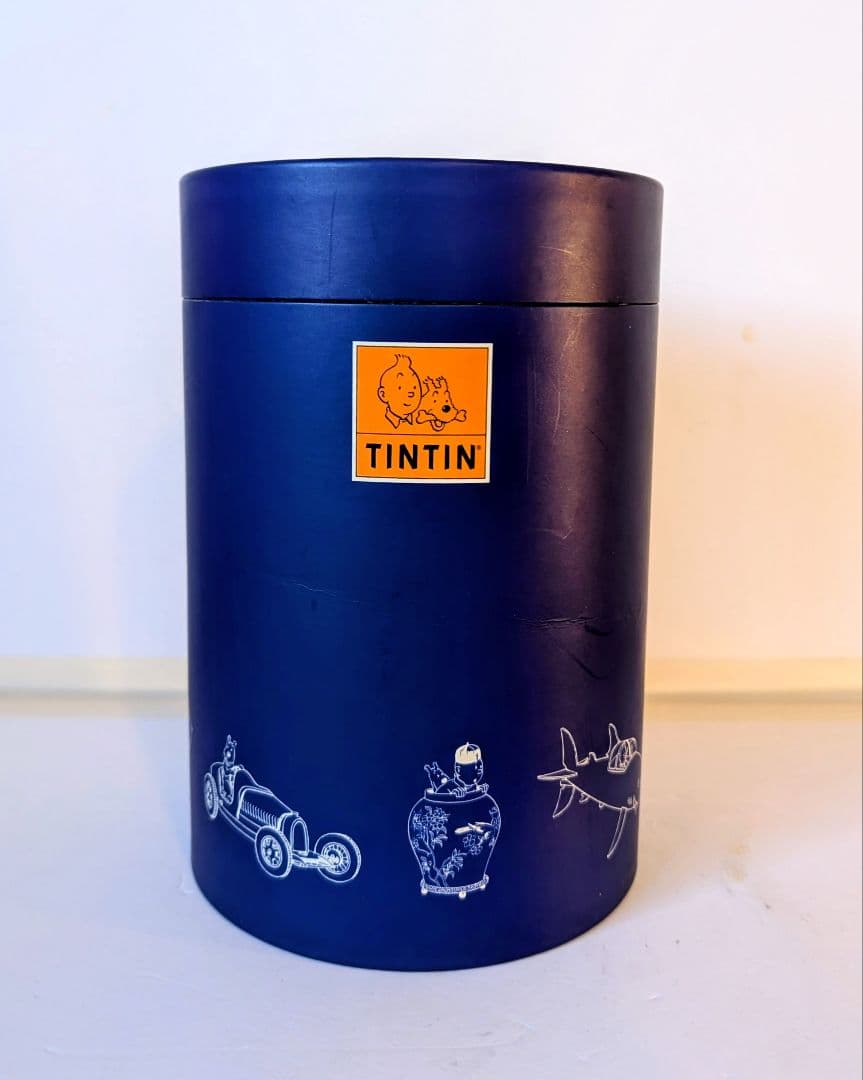 美術館級美品〈タンタンの冒険「青い蓮」の壺入りタンタン＆スノーウィーフィギュア