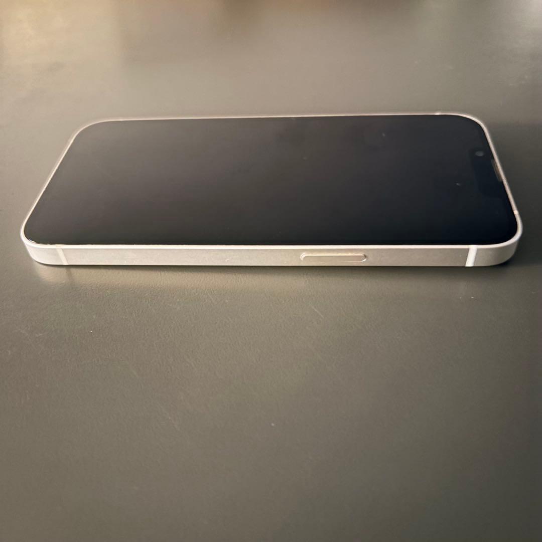 ［美品］iPhone 13 本体 128GB スターライト SIMフリー 85%