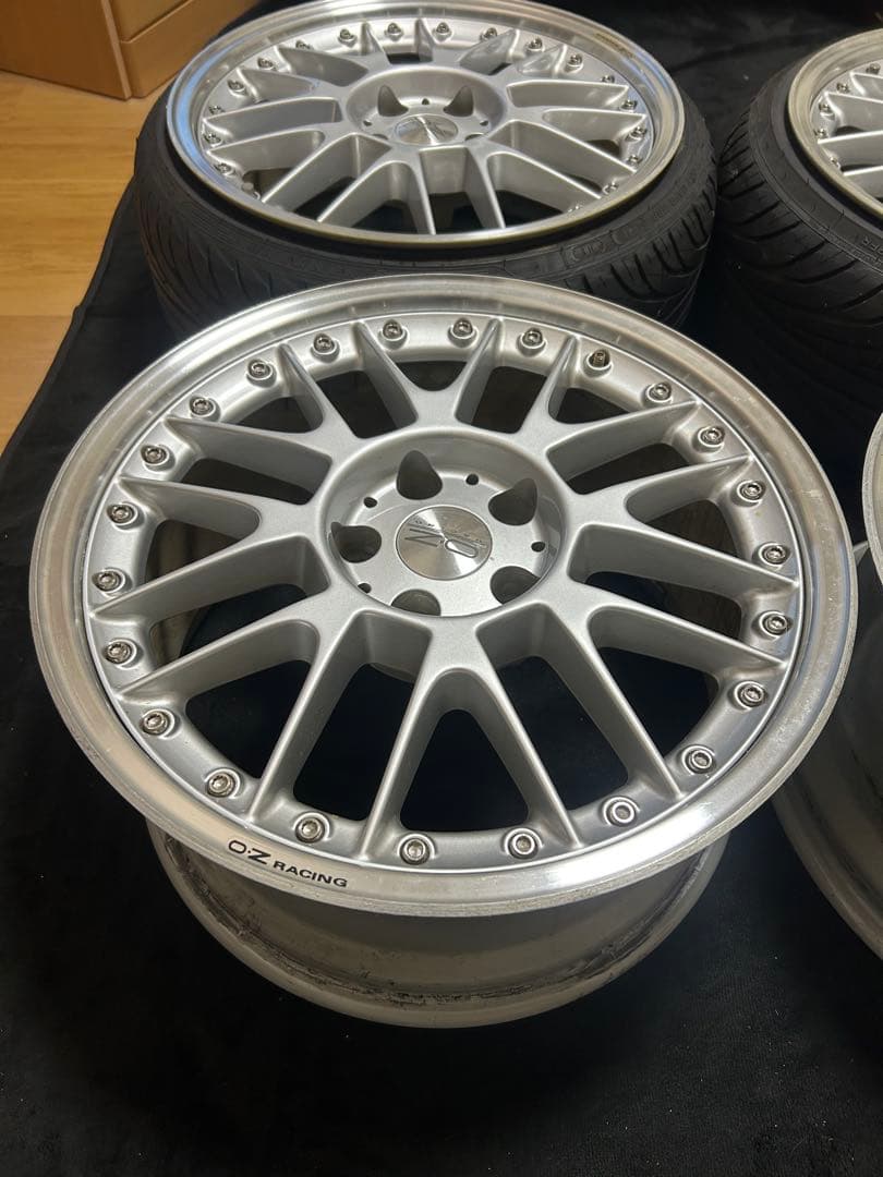 希少ozレーシング ノバoz Racing nova １８インチ9J+40×4本