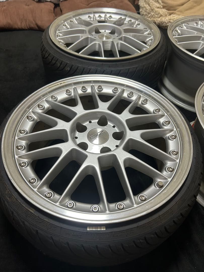 希少ozレーシング ノバoz Racing nova １８インチ9J+40×4本