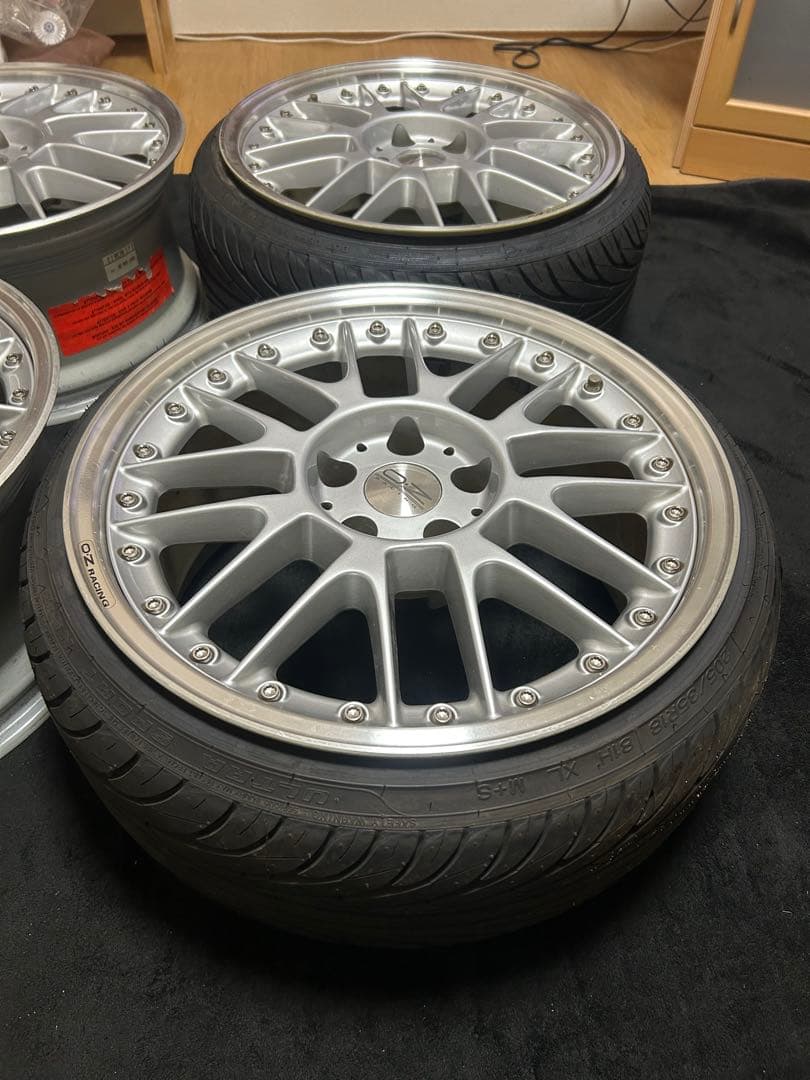 希少ozレーシング ノバoz Racing nova １８インチ9J+40×4本