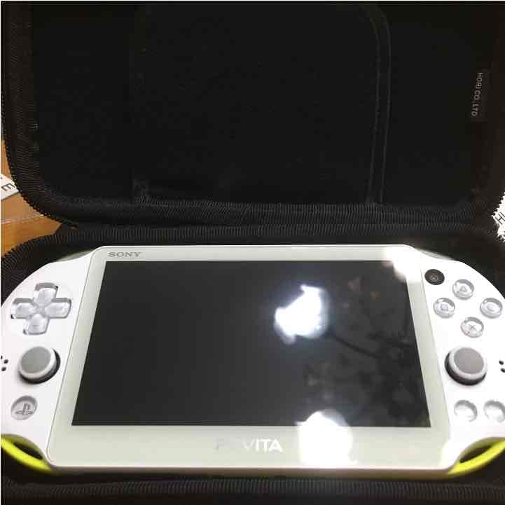 psvita 本体 ライムグリーン
