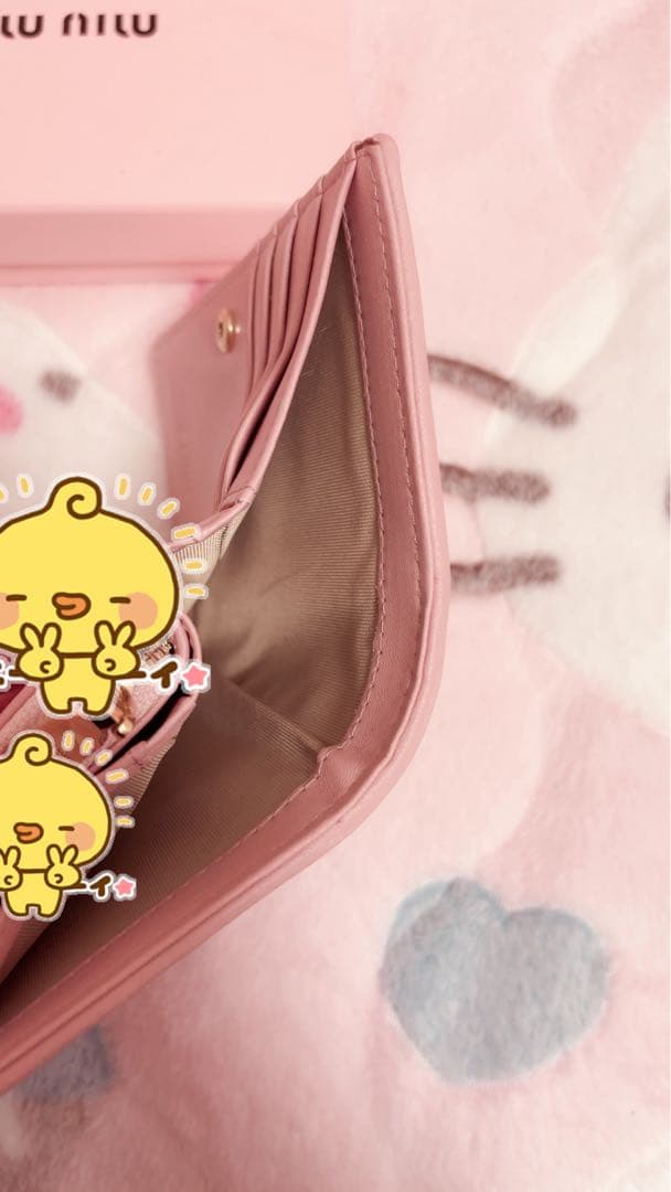 miumiu 2つ折り 財布