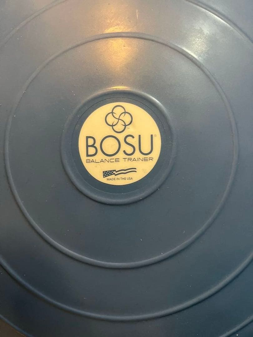 BOSU バランストレーナー 青 65cm ポンプ、ステッカー付き