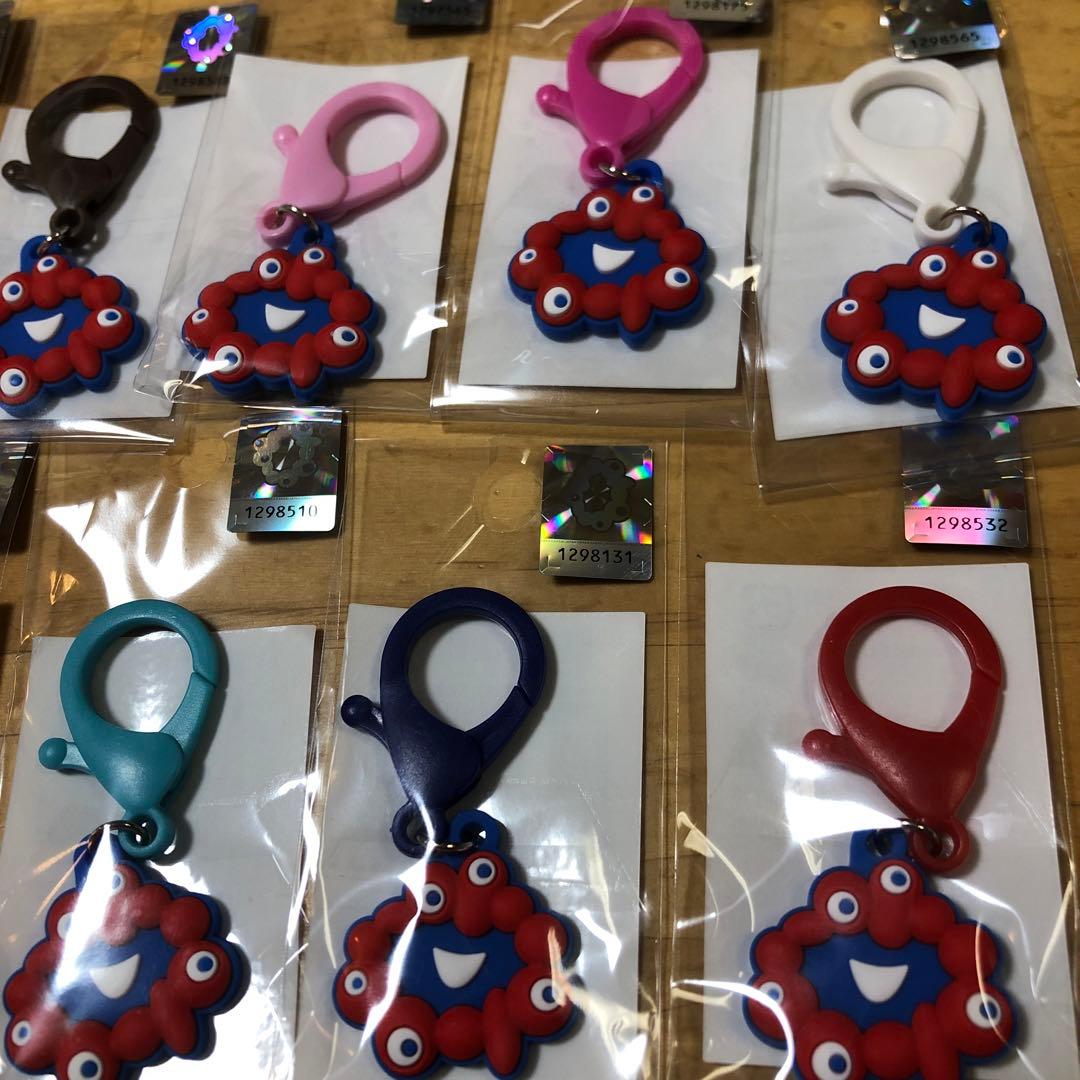 新製品　ミャクミャク　顔キーホルダー　11カラーセット