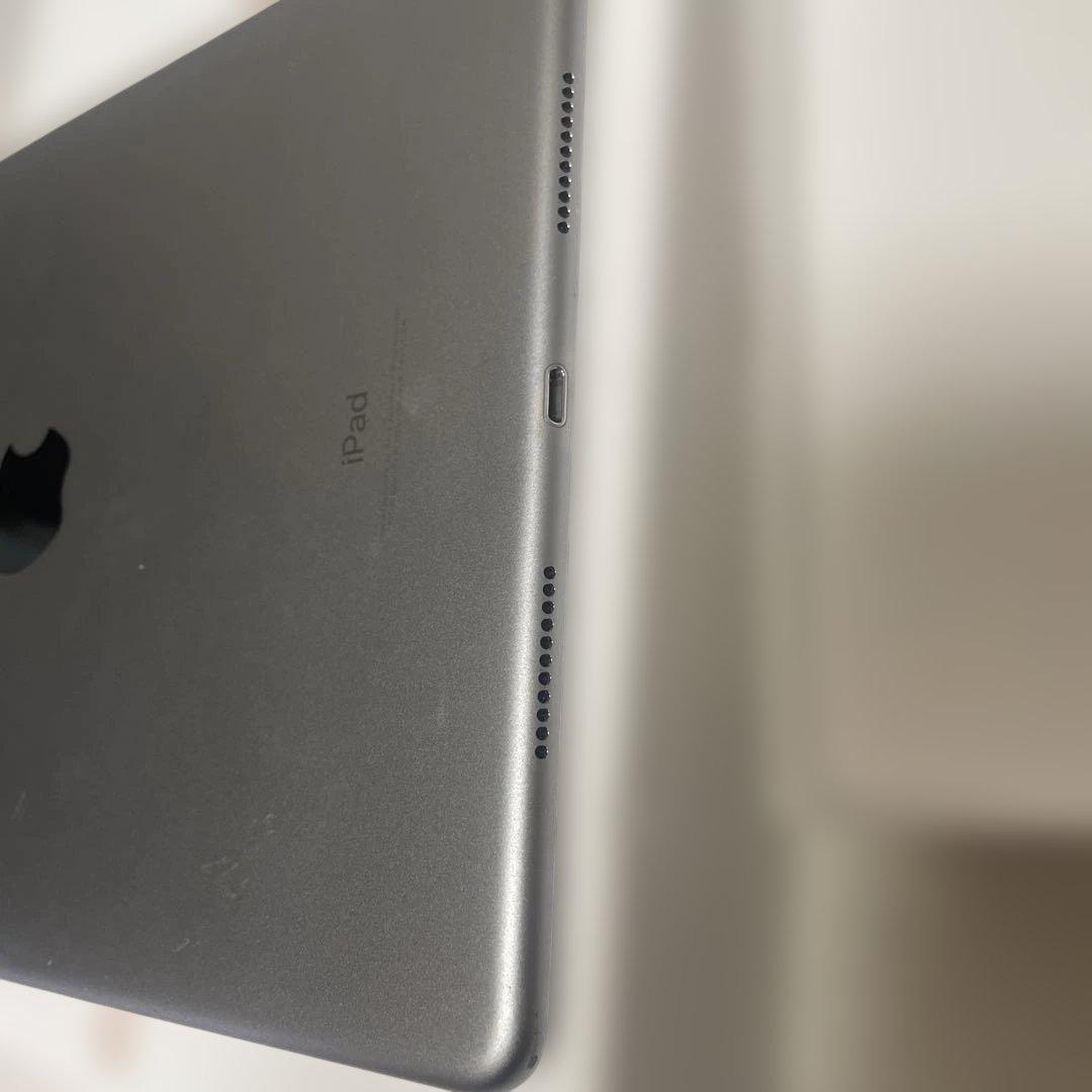 ぽ*ち様 Apple iPad Pro (10.5-inch) 64GB バッテ