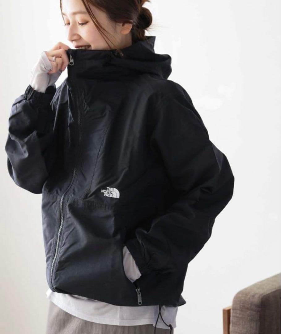 まる　　THE NORTH FACE コンパクトジャケット