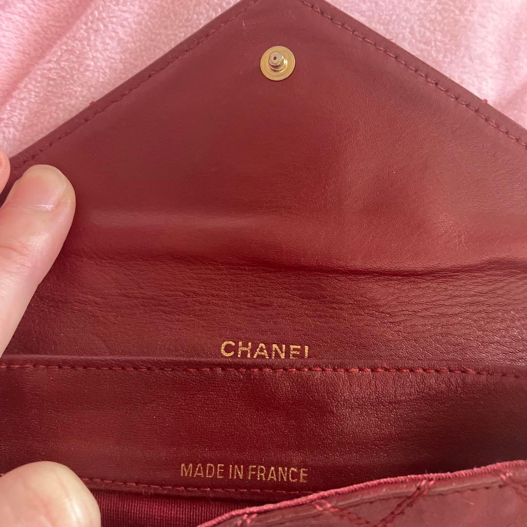 CHANEL ワインレッド 二つ折り財布