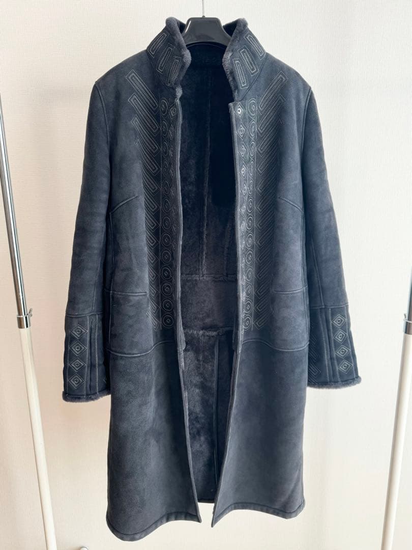 ロエベ LOEWEムートンロングコート レディース 44グレー