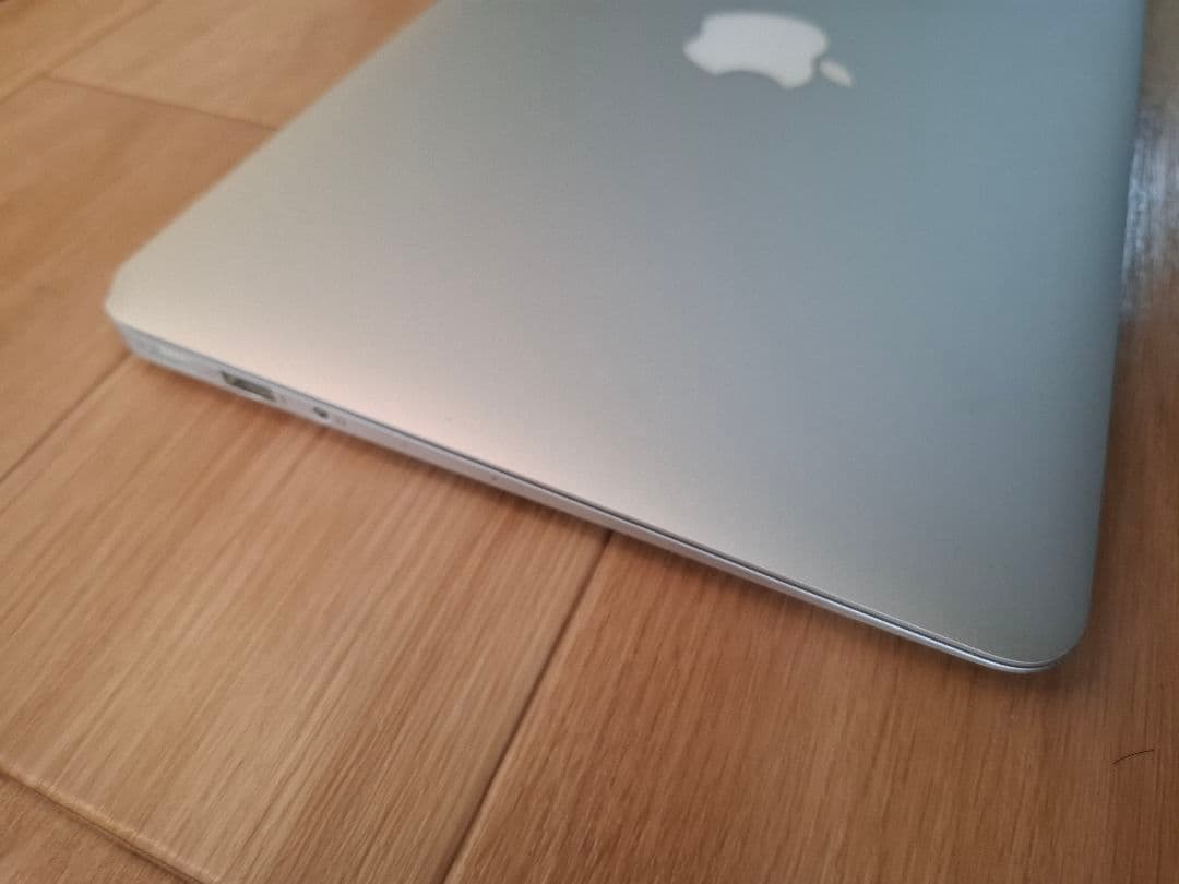 Apple MacBook Air 日本語配列 充電器付き