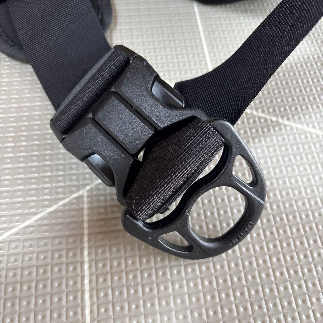 【Hugoo】Dual Hip Seat（ブラック）