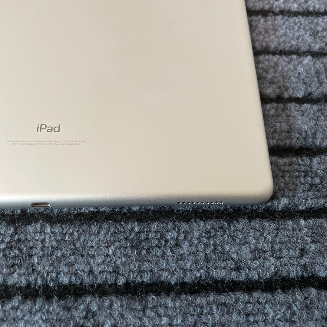 5 iPad Pro 12.9 2世代 64GB Wi-Fi シルバー