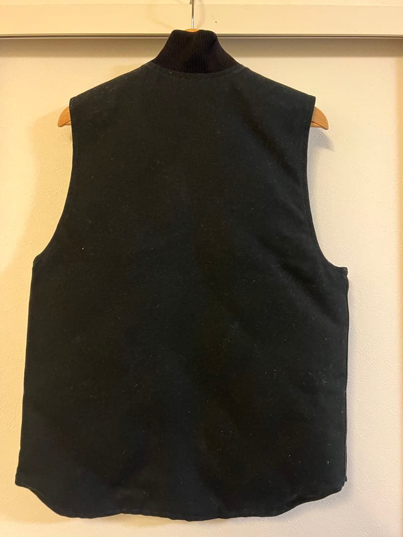 ニック　Carhartt 黒 ベスト Sサイズ