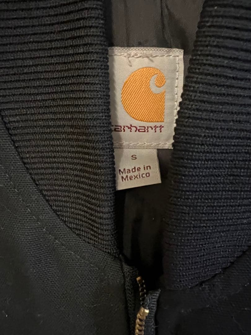 ニック　Carhartt 黒 ベスト Sサイズ