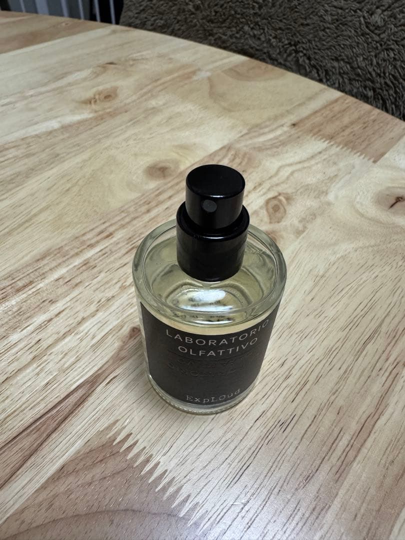 Laboratorio Olfattivo エクスプロウッド　30ml
