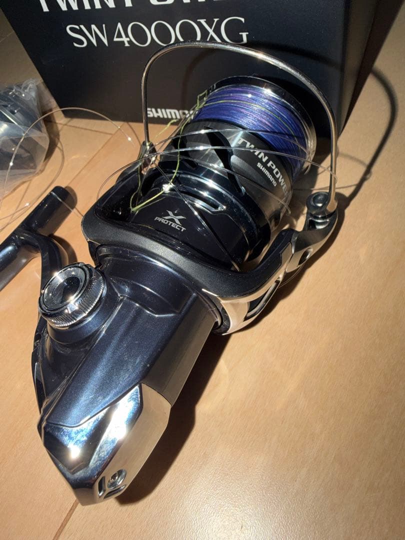 土日限定出品TWIN POWER SW4000XG スプール付き