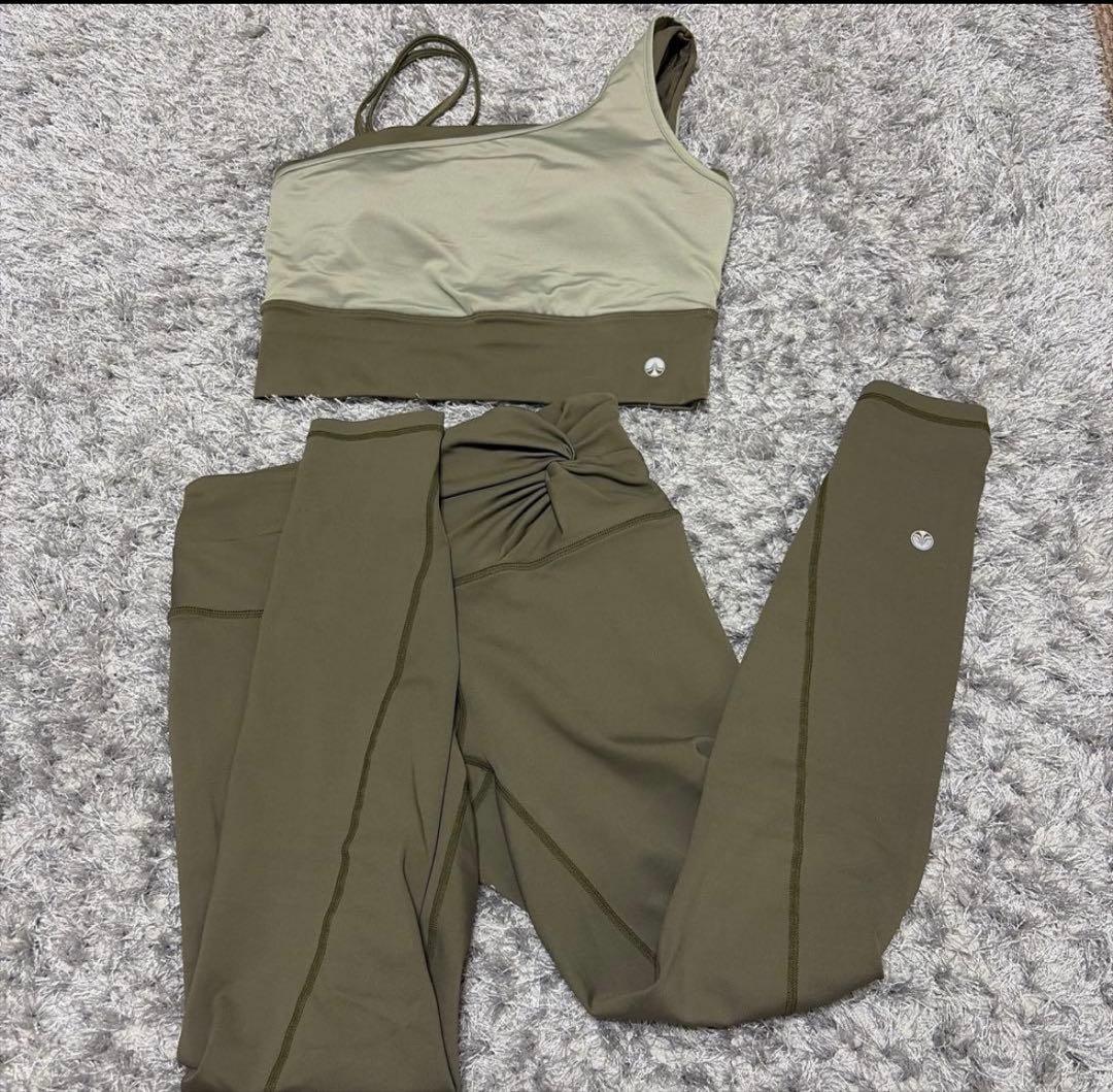SUKALAブラトップ&レギンス