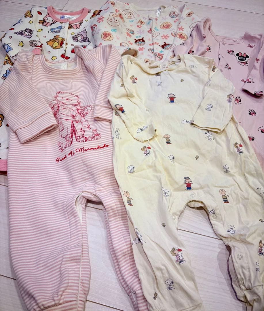 ゆ*◎様 ★新品タグ付多数★ 女の子ベビー服まとめ売り 80 90サイズ 40点
