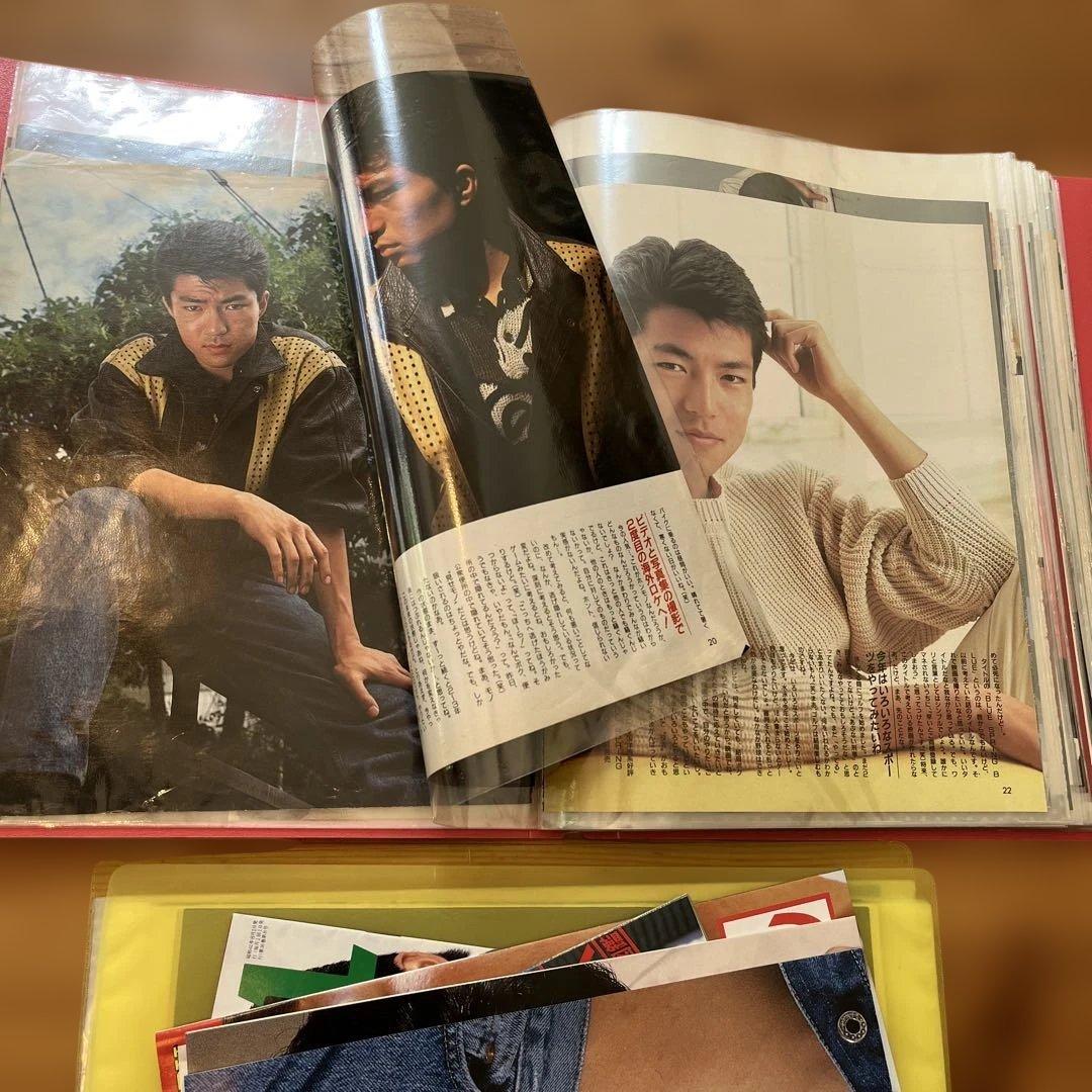 仲村トオル　切り抜き　大量　⭐︎４０ページ、60ページ　ファイル⭐︎両面　合計2冊②