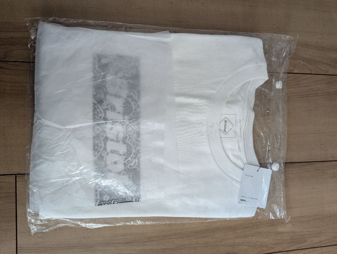 【誠司さま専用】　Bristol バンダナ柄 Tシャツ XL ホワイト