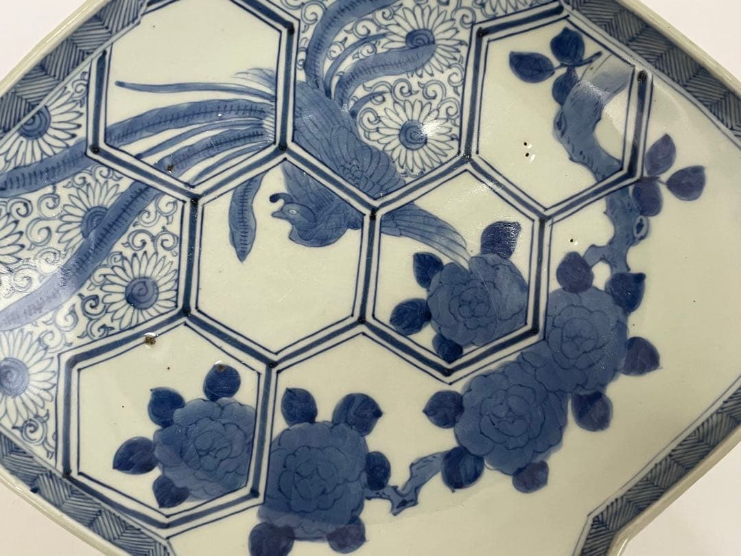 骨董　アンティーク　古伊万里　染付　鳳凰牡丹図　菱形皿　大皿　飾り皿　お正月