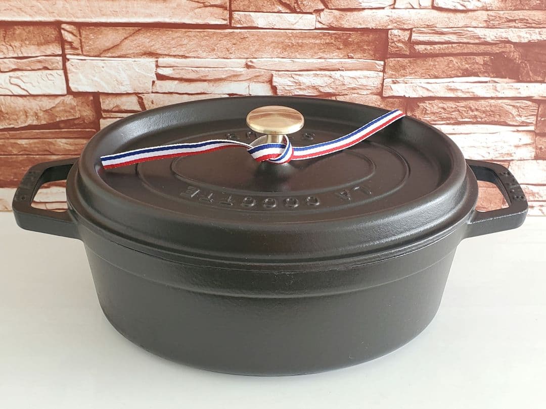 staub ピコ・ココット オーバル 　27㎝　ストウブ