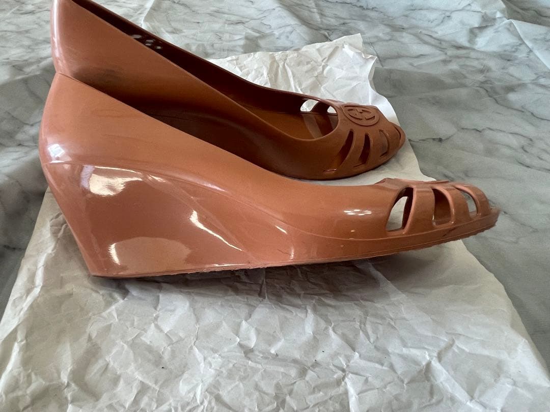 GUCCI ラバーレインシューズ　ピンクべージュ　ウェッジソール　25cm