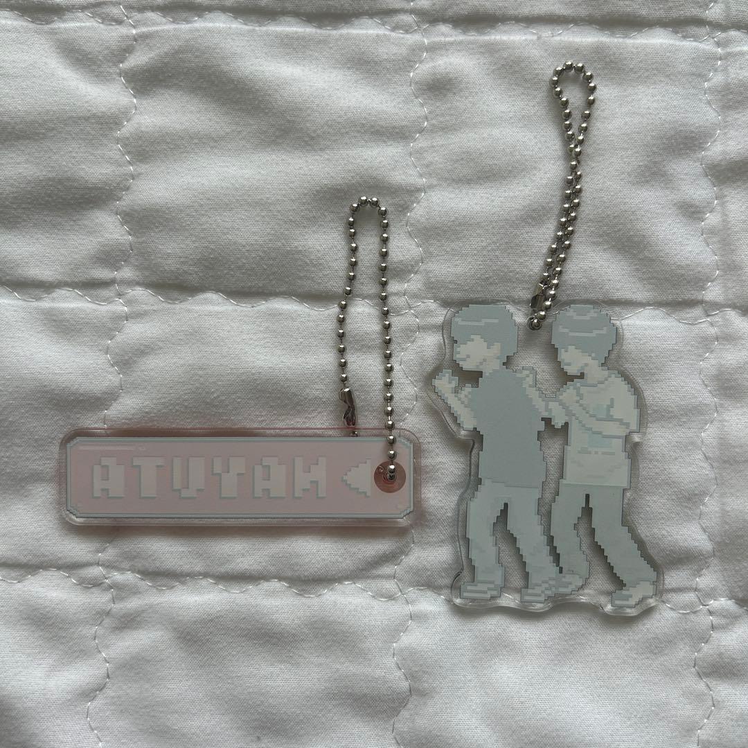 ナユタ　アクリルキーホルダー