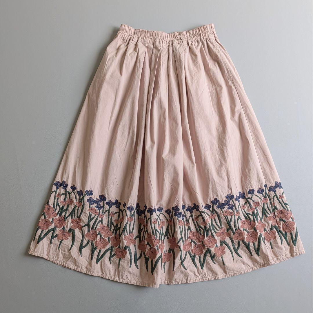 Emago／淡いピンク❁︎エンブロイダリーギャザースカート ロング丈刺繍花柄