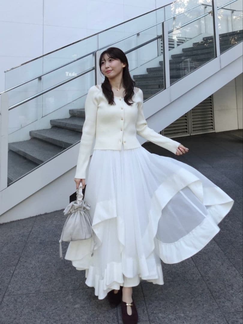 実物写真掲載 ♡大人気完売♡ ココディール ウェーブフレアオーガンジースカート