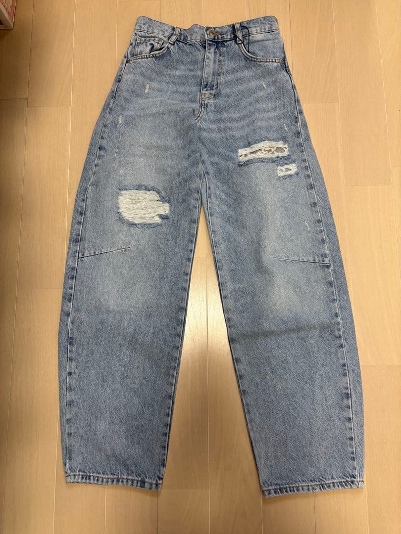 完売品　ZARA ダメージ加工バギーレースデニムパンツ